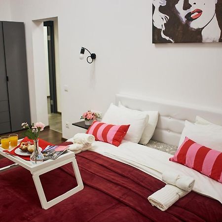 Rv Old City Apartment Velyka Vasylkivska 28,Self Check-In 24Х7 Kyiv Exterior photo
