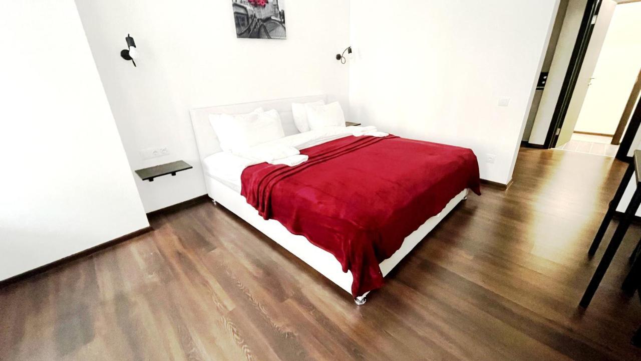 Rv Old City Apartment Velyka Vasylkivska 28,Self Check-In 24Х7 Kyiv Exterior photo